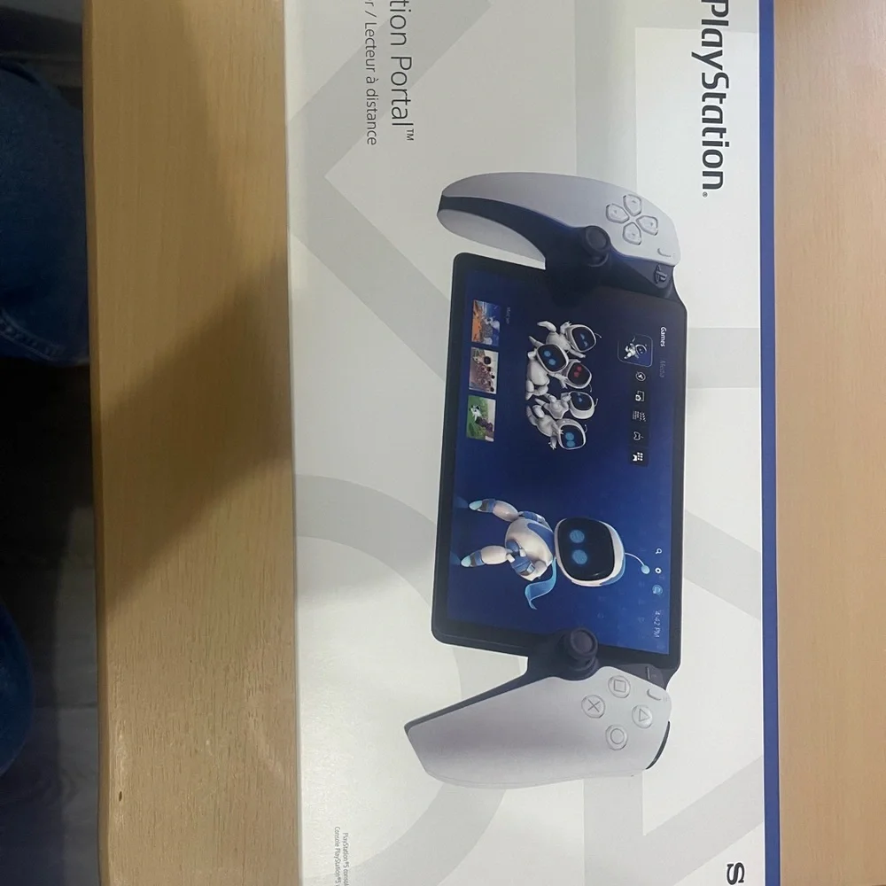 Sony Playstation Portal - Picture 2 of 5